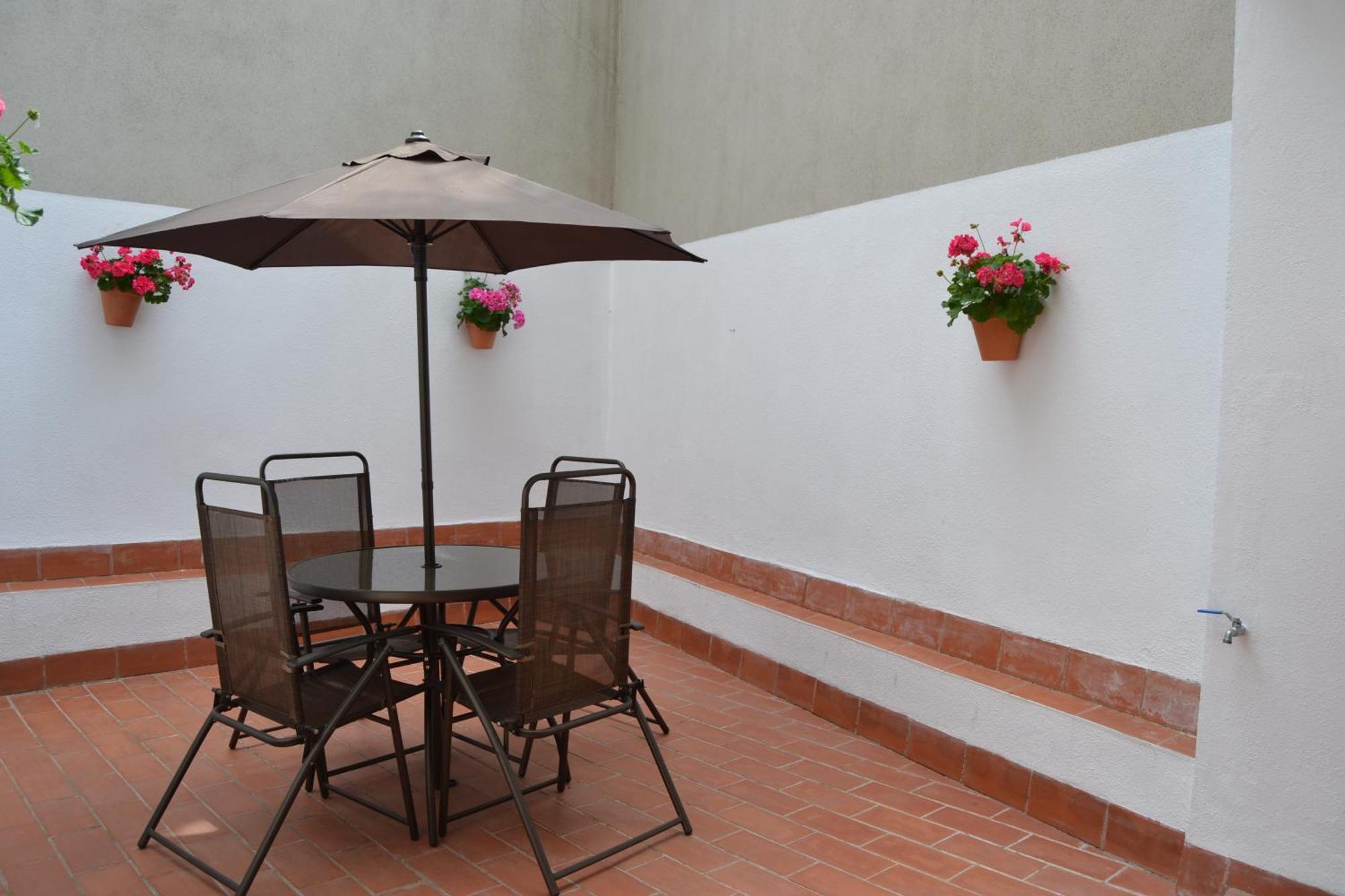 Apartments Figueres Figueres  Kültér fotó
